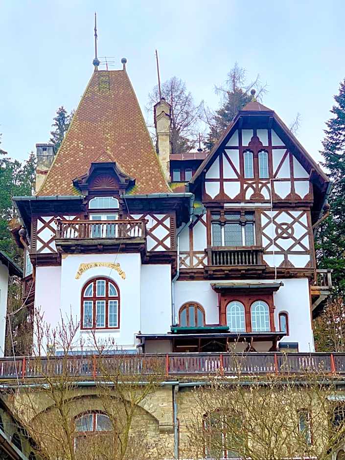 Royal Residence 1901