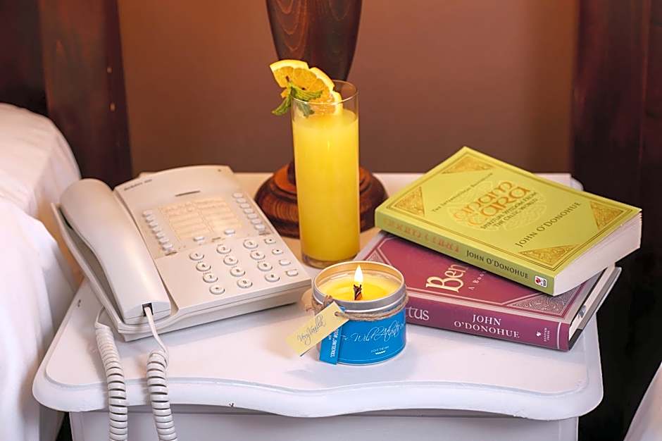 Hylands Burren Hotel