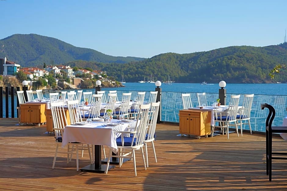 Icon Beach Suites Hotel Sovalye Island