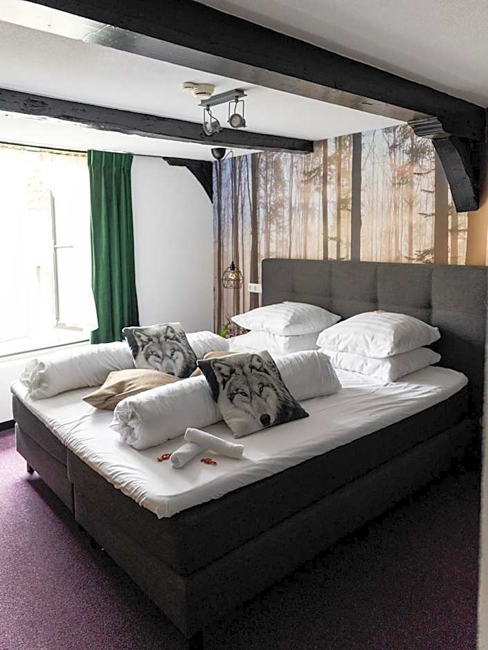 Wolf Hotel Kitchen & Bar