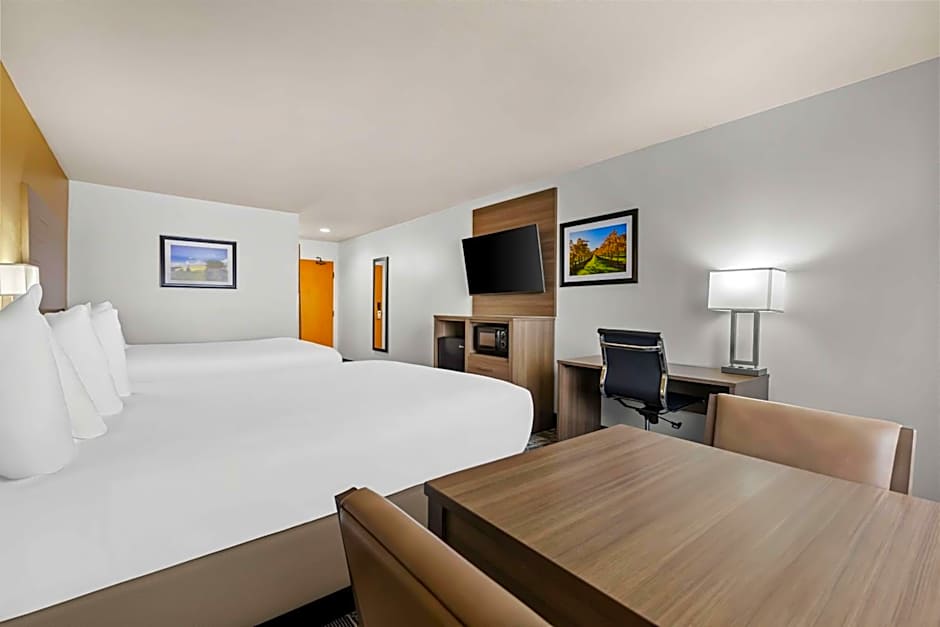 Best Western Plus Caldwell Inn & Suites
