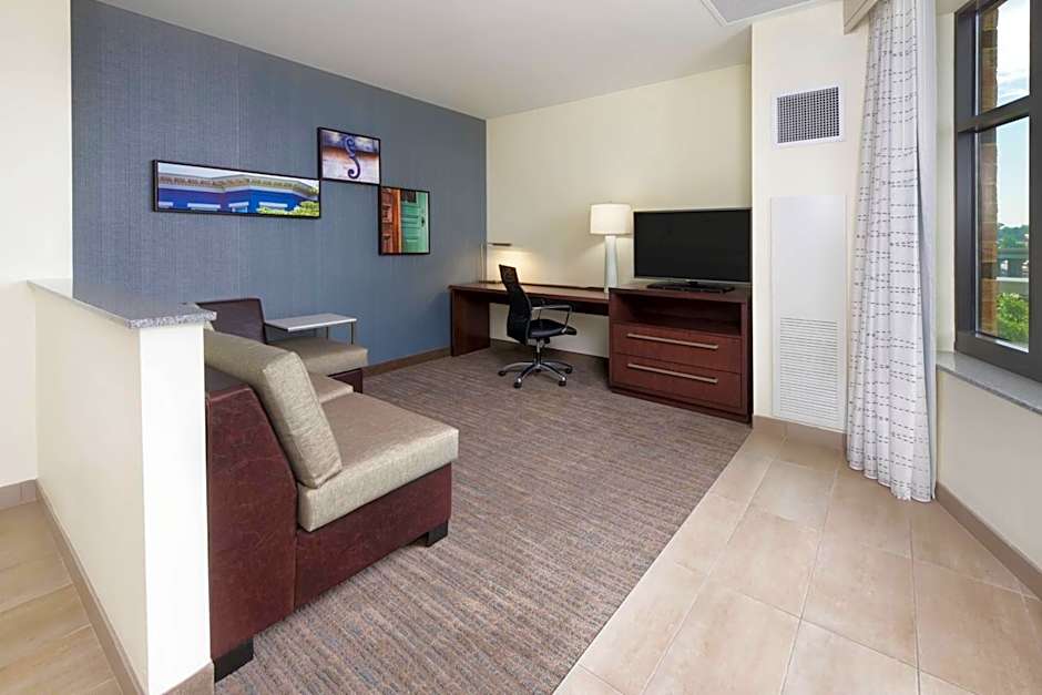Residence Inn by Marriott Richmond Downtown