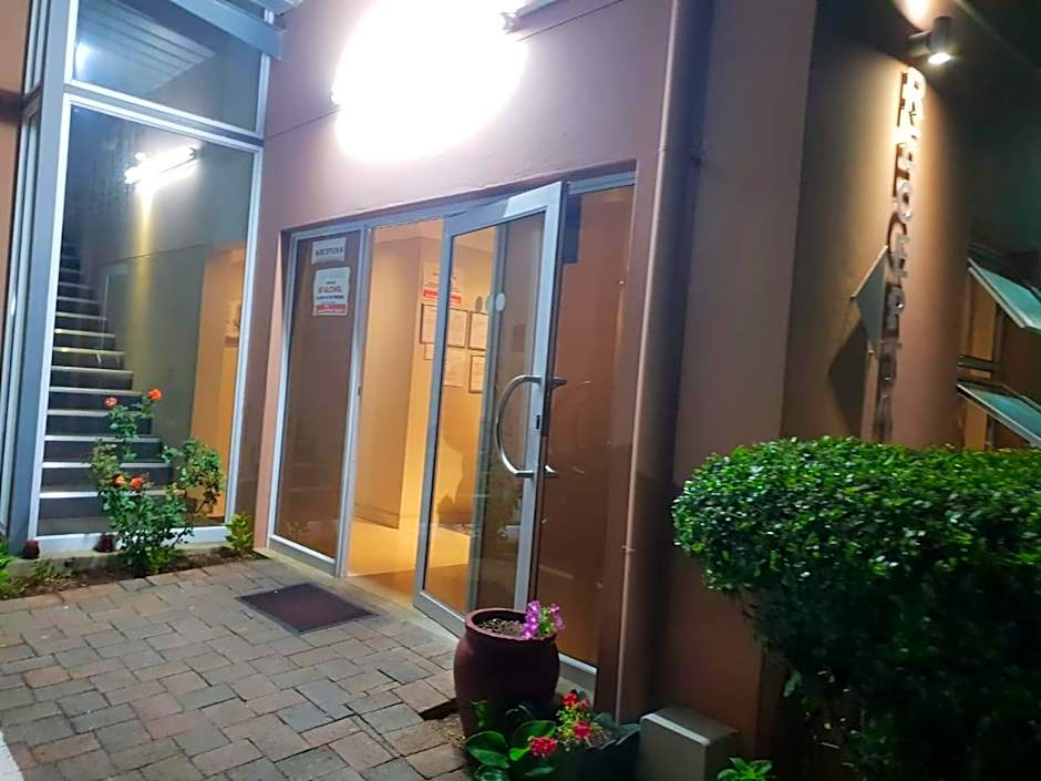 Essenwood Park Hotel