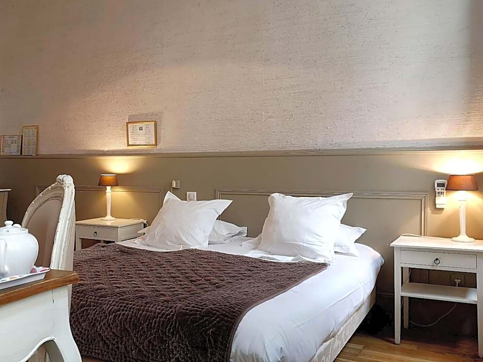 Hôtel De L'Amphithéâtre