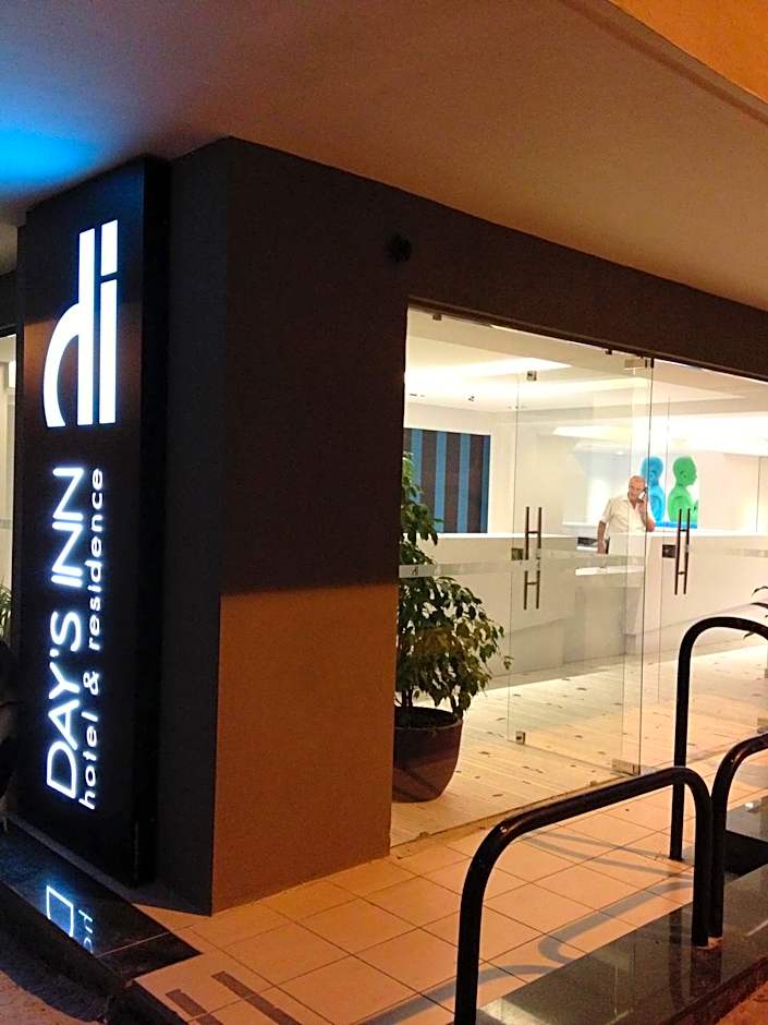 Day's Inn Hotel and Residence