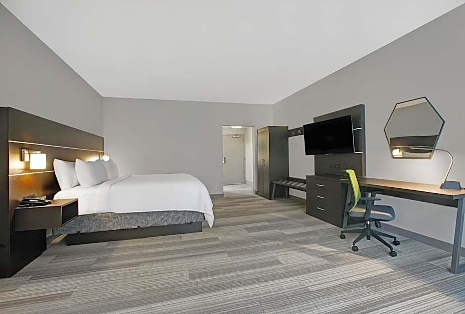 Holiday Inn Express Milwaukee Downtown By IHG