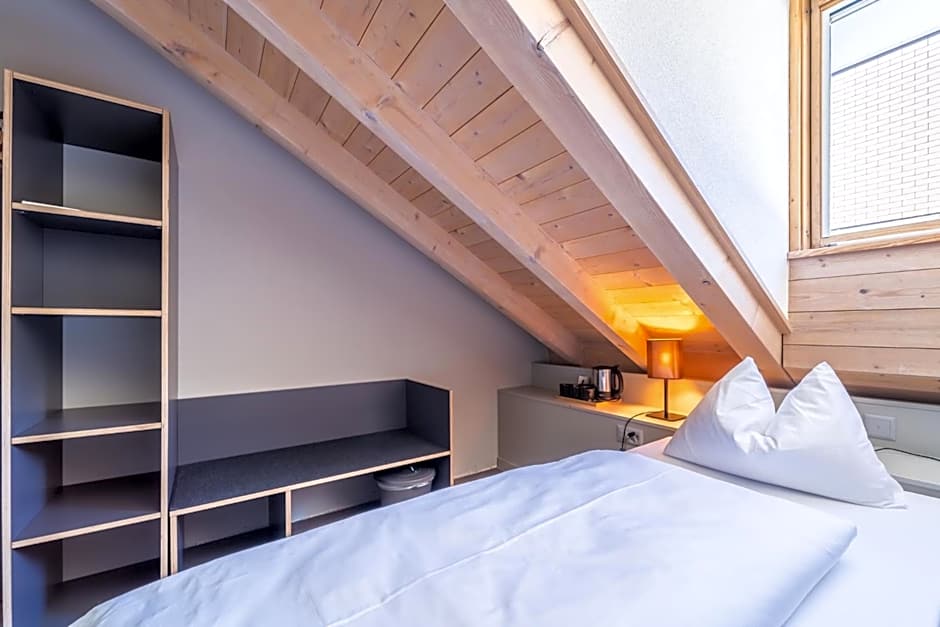 The Guesthouse by The Hey Hotel