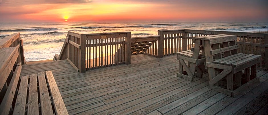 Holiday Inn Express Nags Head Oceanfront By IHG