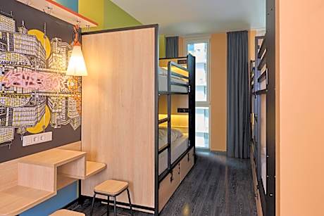 6-Bed Room with Shared Bathroom