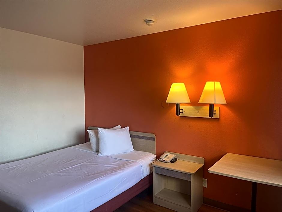 Motel 6 Fort Collins, CO