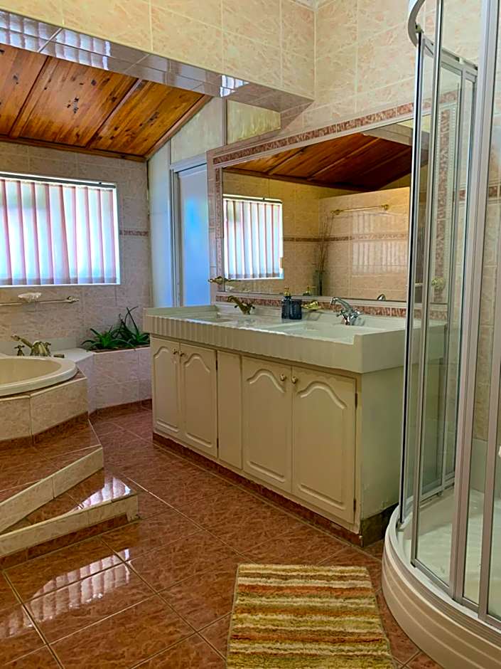 The Little Hideaway Guesthouse