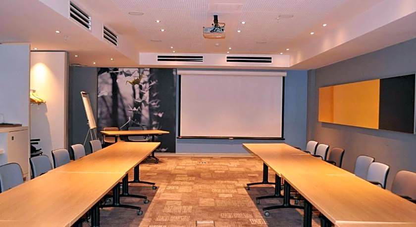 Ibis Yerevan Center