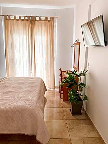 Double or Twin Room with Sea View