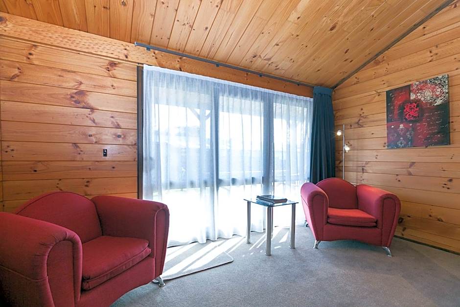 Lockwood Manor Motel