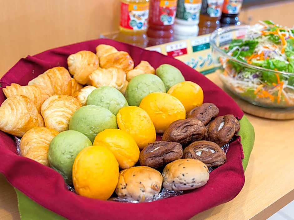 Super Hotel Yokkaichi Route 1