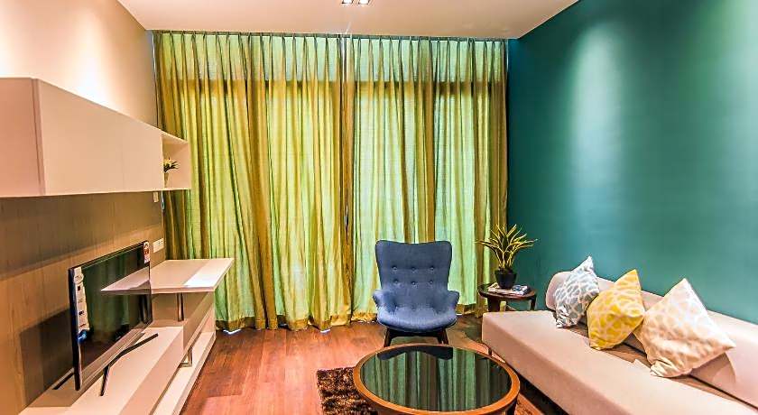 Marina Travellers Suite @ Riverson SOHO