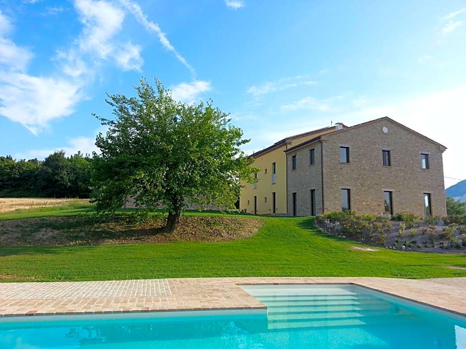 Amico Country House