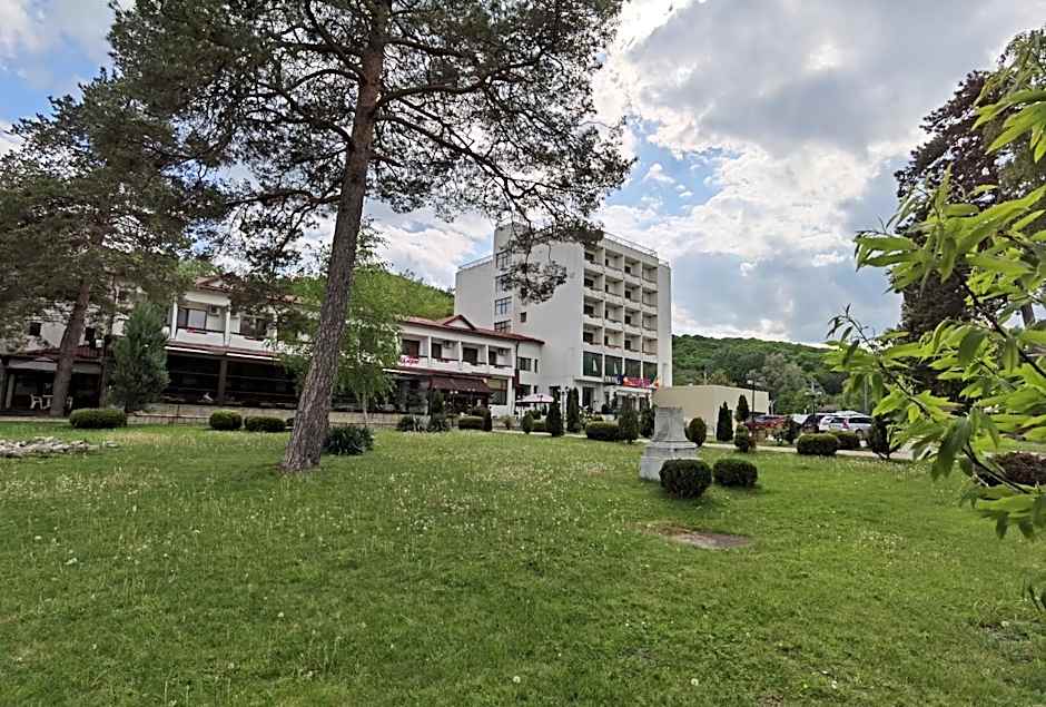 Hotel Spa Cazino Monteoru