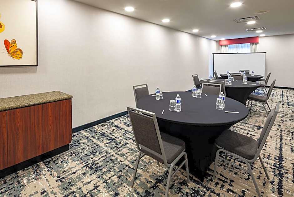 Homewood Suites By Hilton Gainesville