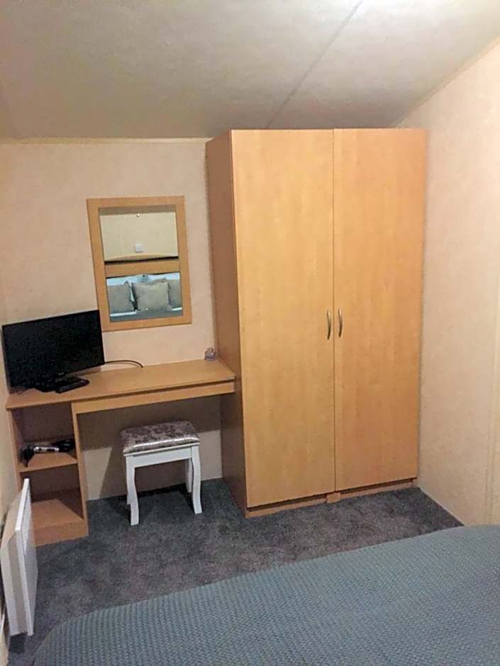 Calypso Hot Tub Breaks Tattershall Lakes Pet Friendly