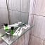 MJ Guest House Pusat Kota Malili Mitra RedDoorz