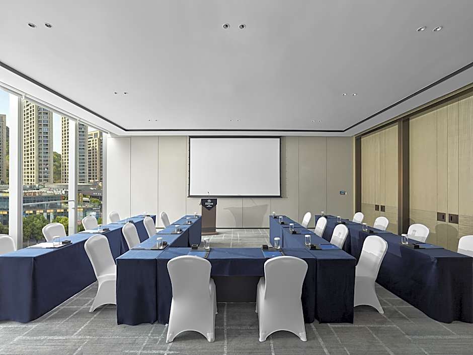 Hilton Zhuji