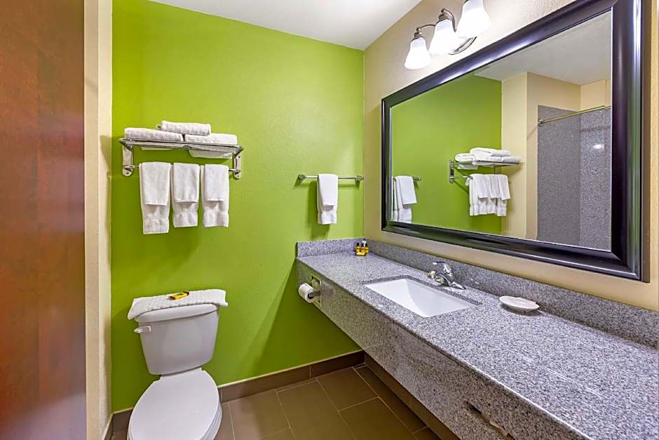 Best Western Plus Pratt
