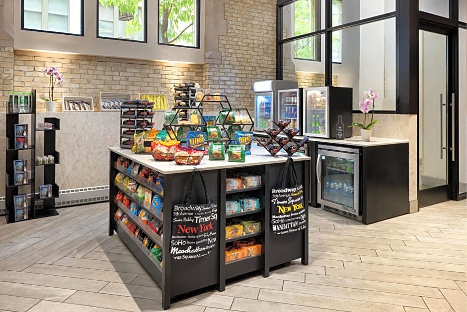 Fairfield Inn & Suites by Marriott New York Manhattan/Times Square South