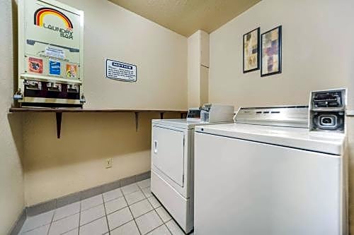 Econo Lodge Sioux Falls Empire Mall