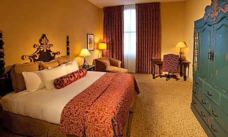 Executive Room 1 King Bed