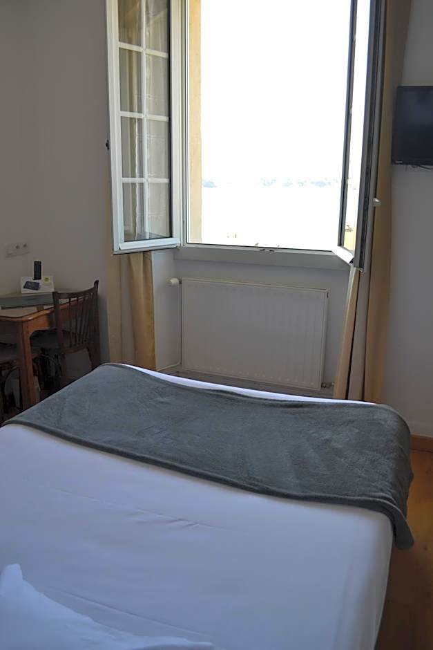 Hôtel La Porte Saint Pierre