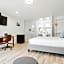 The Belmont Shore Inn