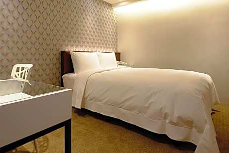 Triple Room (No Window)