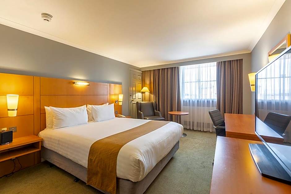 Holiday Inn London Sutton By IHG