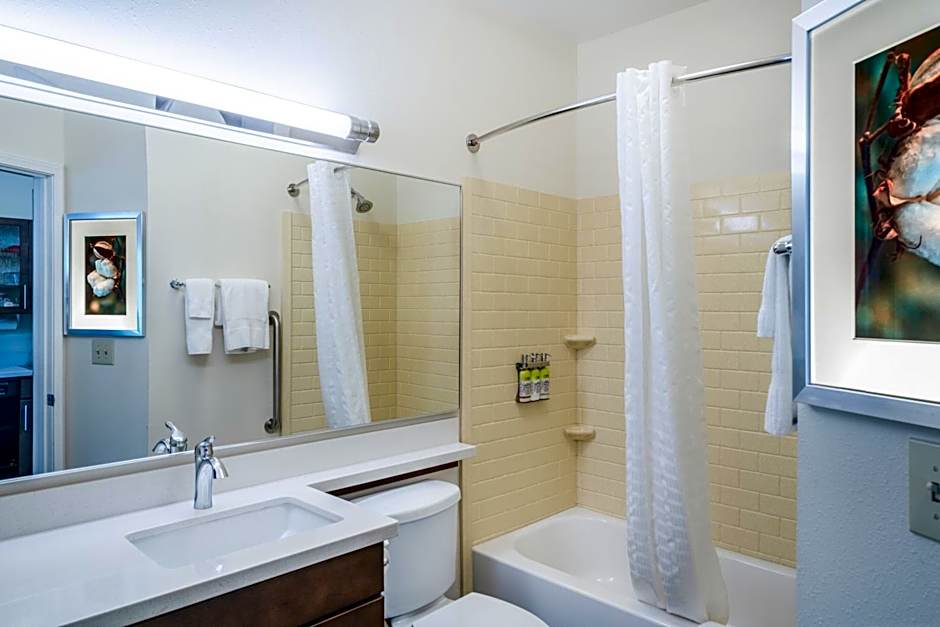 Candlewood Suites Auburn By IHG