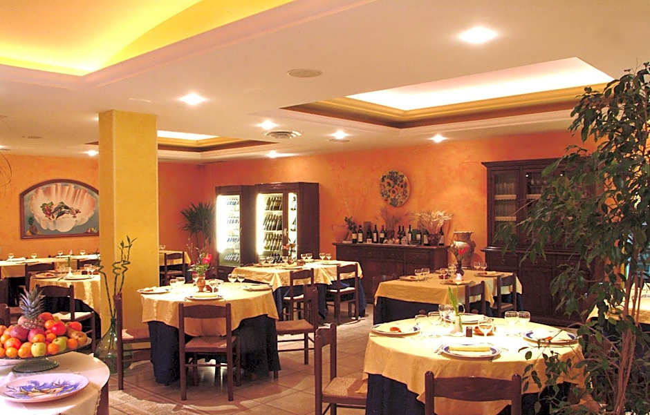 Hotel Torresi