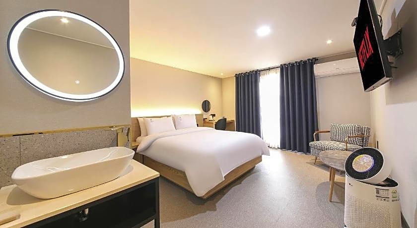 LABE HOTEL
