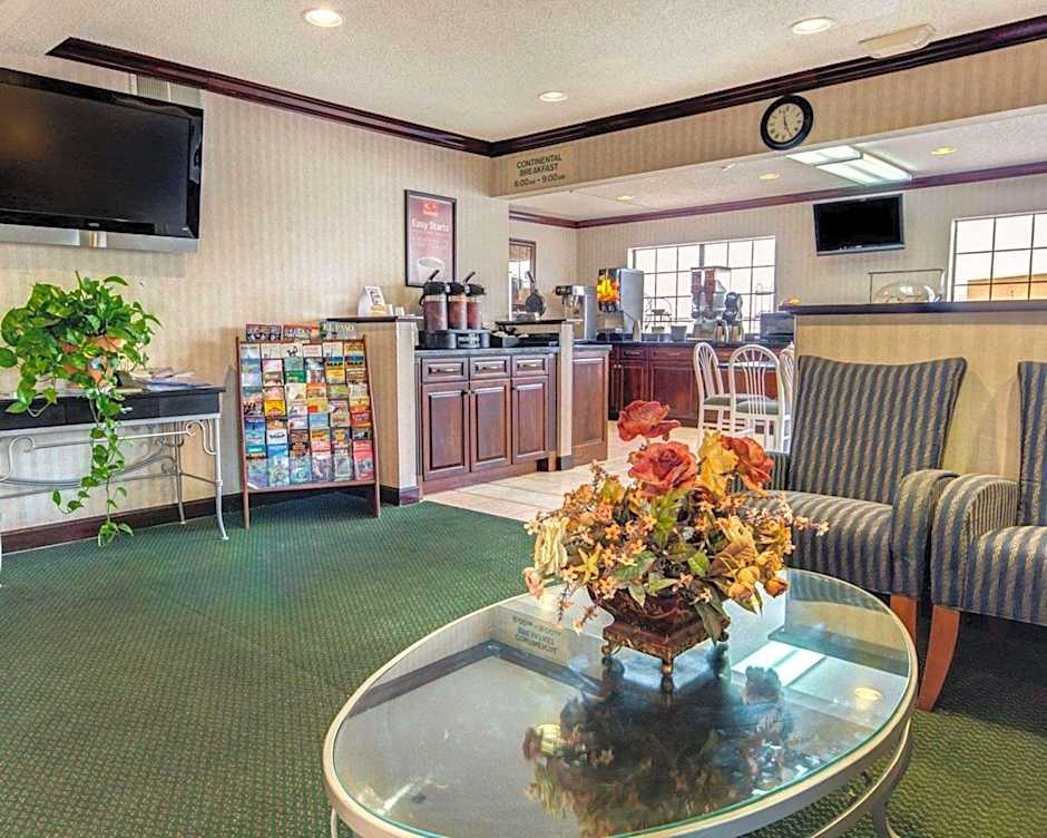 Econo Lodge Inn & Suites El Paso
