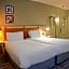 Bristol Grand Hotel By Sunday