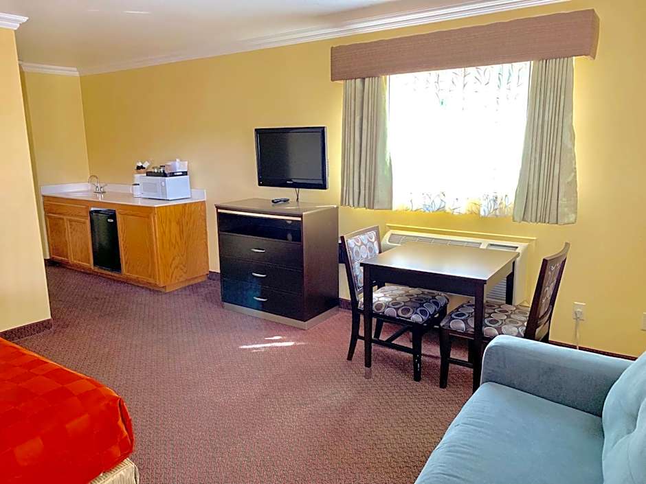 Olive Tree Inn & Suites