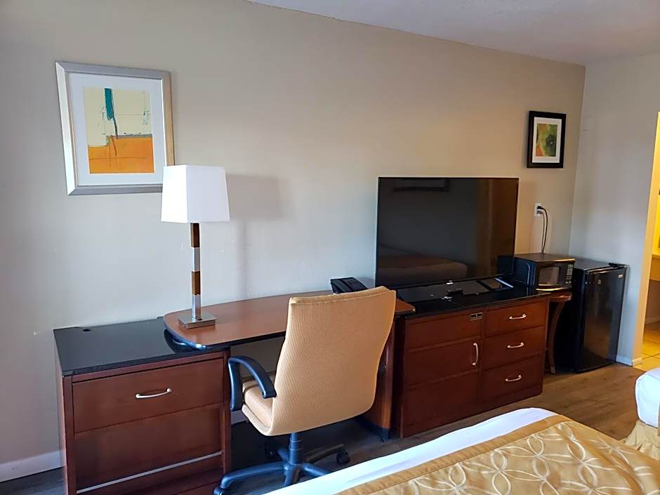 Knights Inn - Kissimmee Orlando