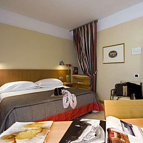 Economy Triple Room