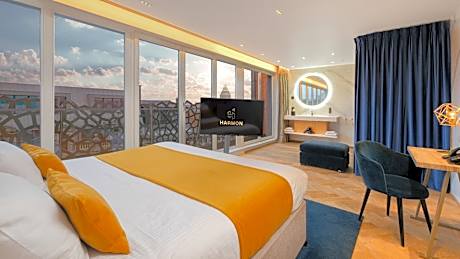 Suite with Balcony