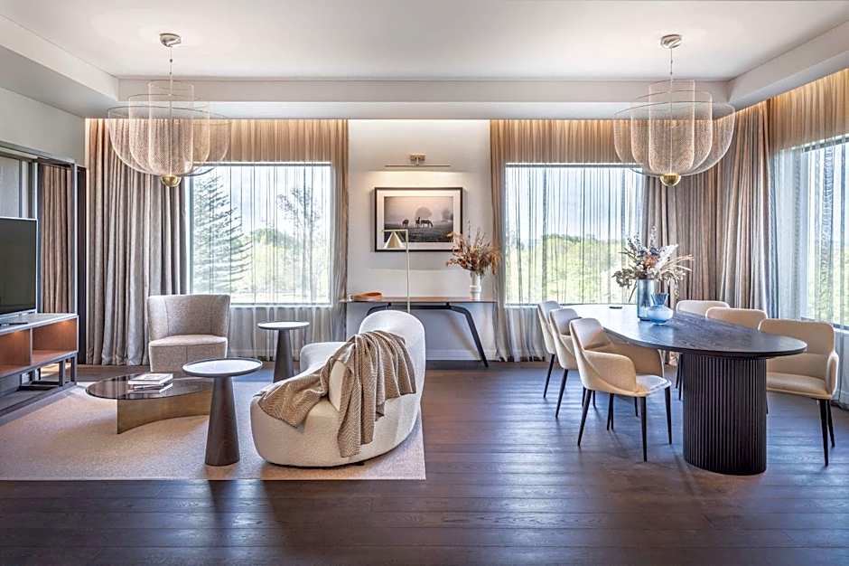 DoubleTree by Hilton Karaka