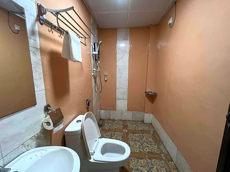 Capital O 89333 Musse Hotel