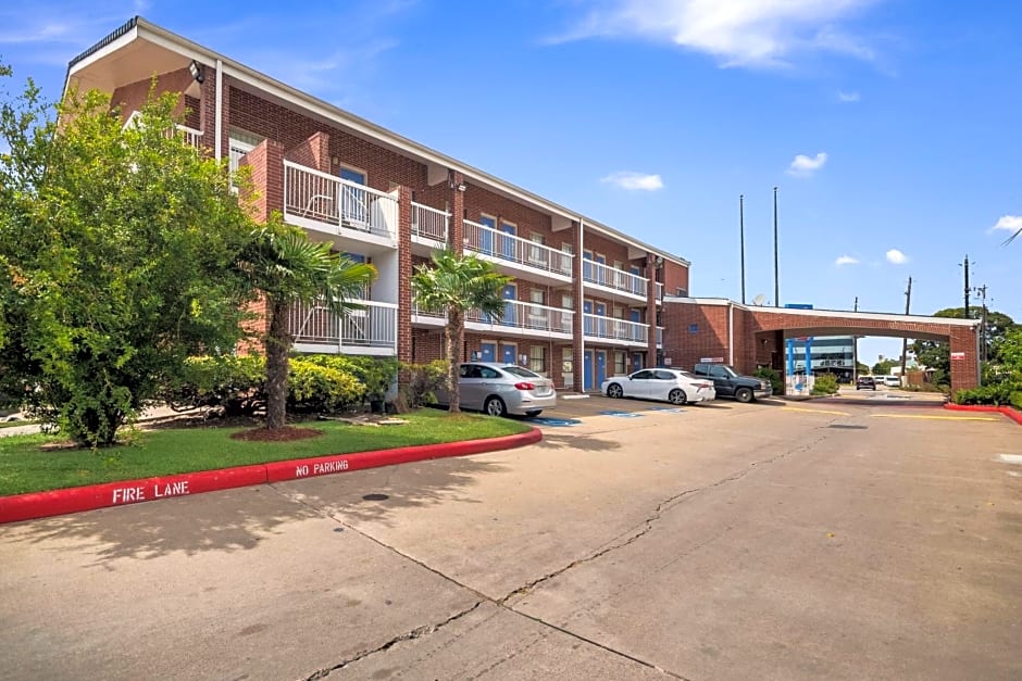 Motel 6-Houston, TX - Brookhollow