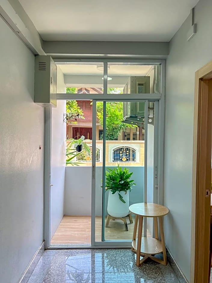 THE NINE PLACE Chaeng Sanit