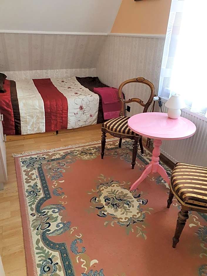 Domek nad jeziorem Rumian