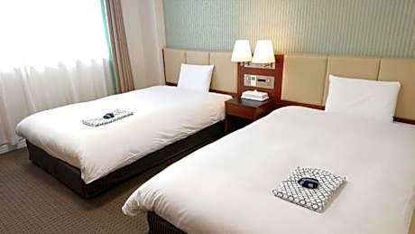 Twin Room - Non-Smoking