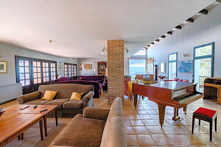 Hotel Rural La Alcanacia